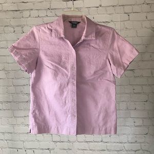 SHIRT - Women's Woolrich lilac button down short sleeve textured shirt. Size SP